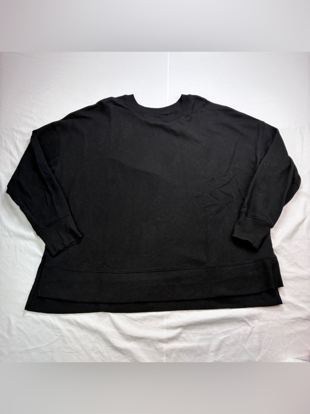Time and Tru Black Women's Crewneck Sweatshirt